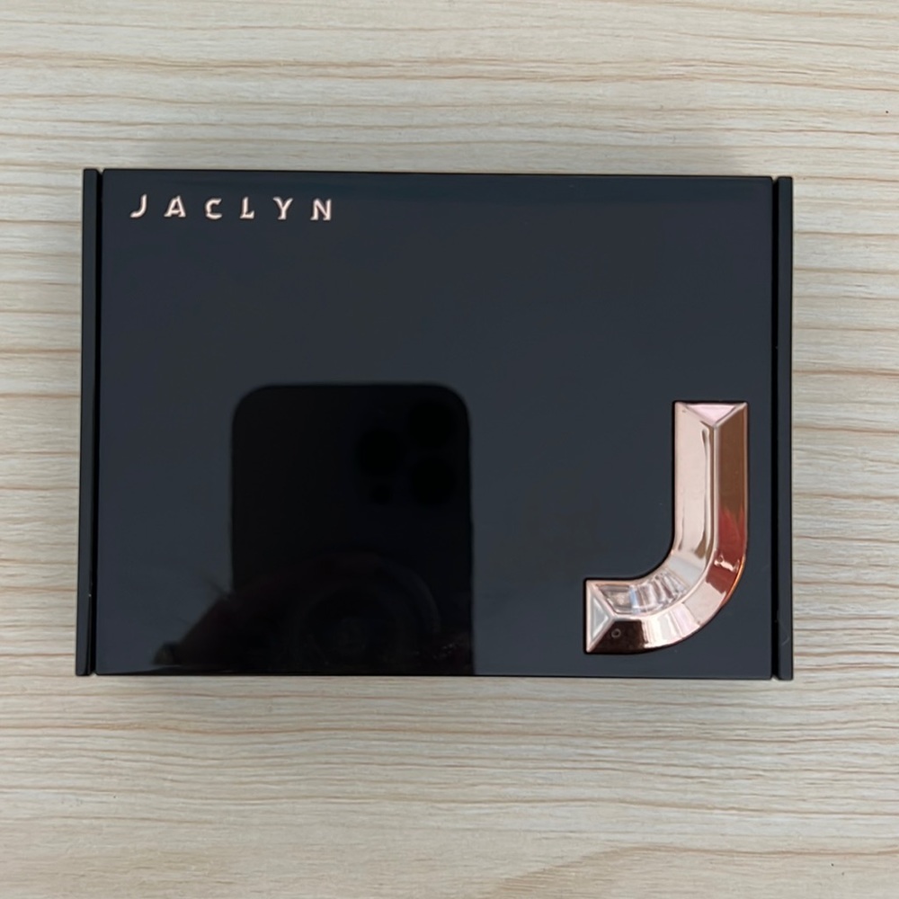 Jaclyn cosmetics blush and bronzer pallet